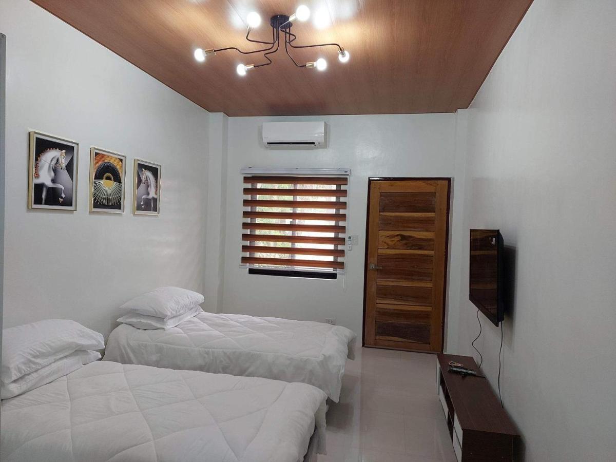 Flb Apartelle Los Banos 로스 바뇨스 외부 사진
