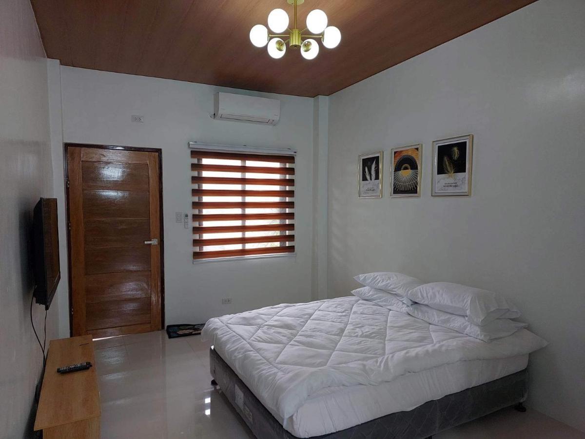 Flb Apartelle Los Banos 로스 바뇨스 외부 사진