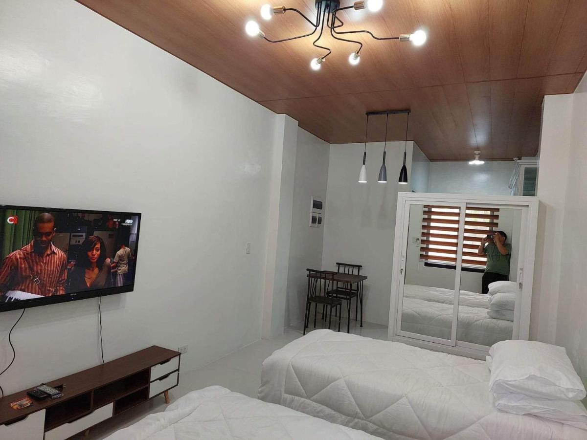 Flb Apartelle Los Banos 로스 바뇨스 외부 사진