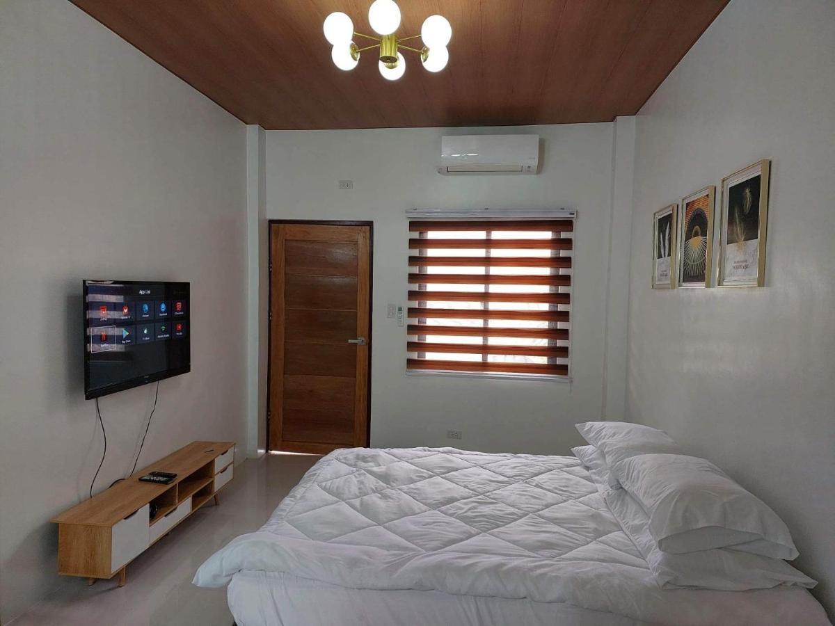 Flb Apartelle Los Banos 로스 바뇨스 외부 사진